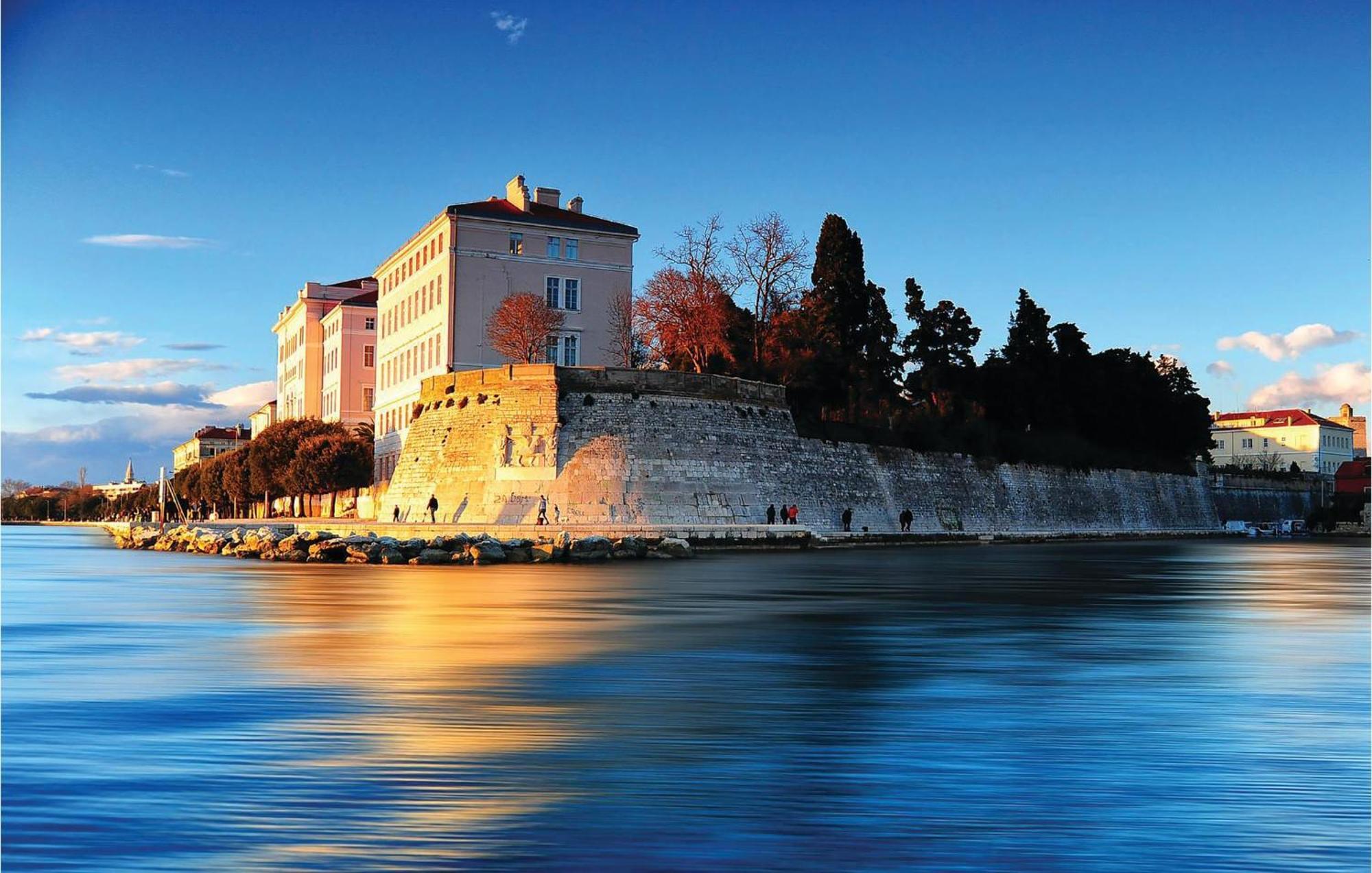 Lovely Apartment In Zadar With Wifi 外观 照片