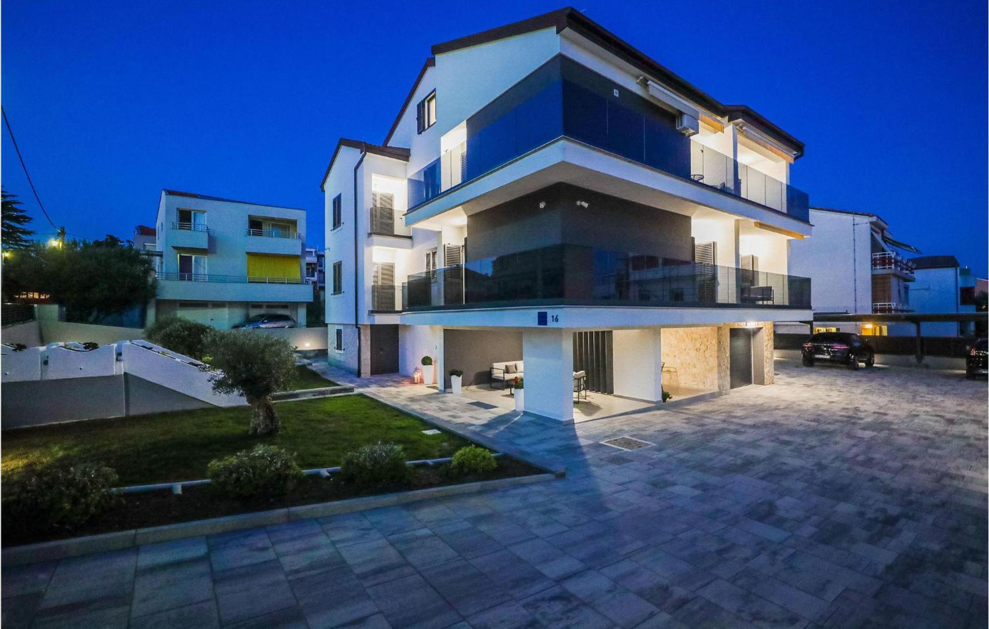 Lovely Apartment In Zadar With Wifi 外观 照片